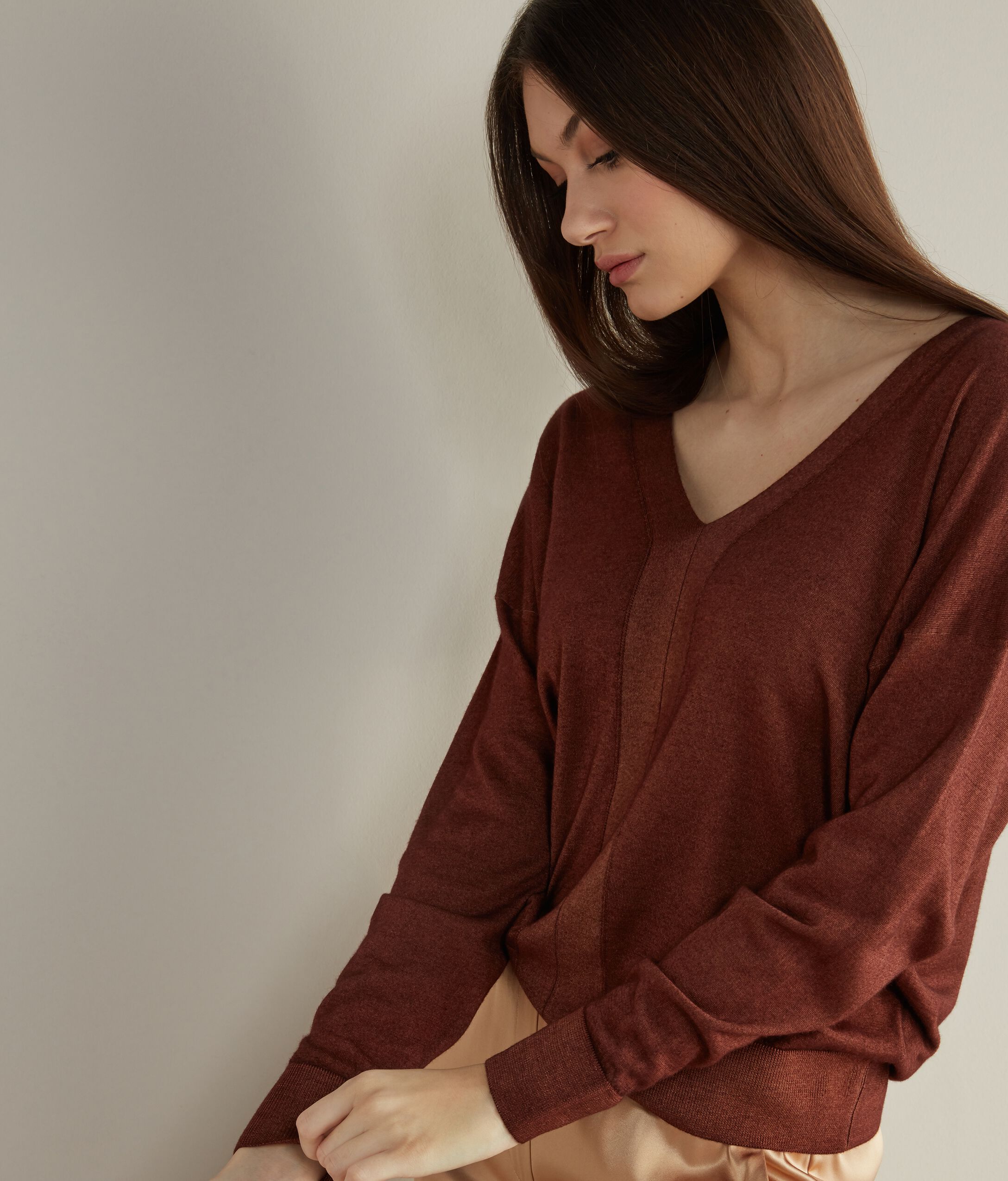 Ultrafine Cashmere Oversized V-Neck Sweater
