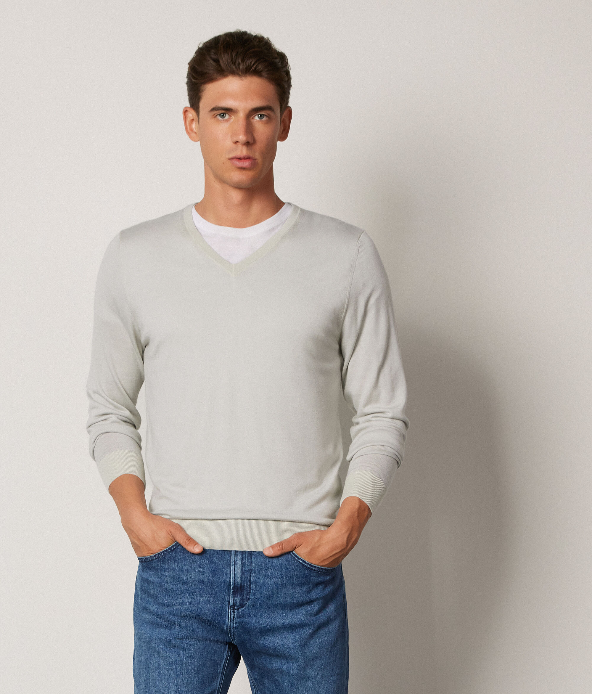 Maglia Scollo V in Cashmere Ultrafine