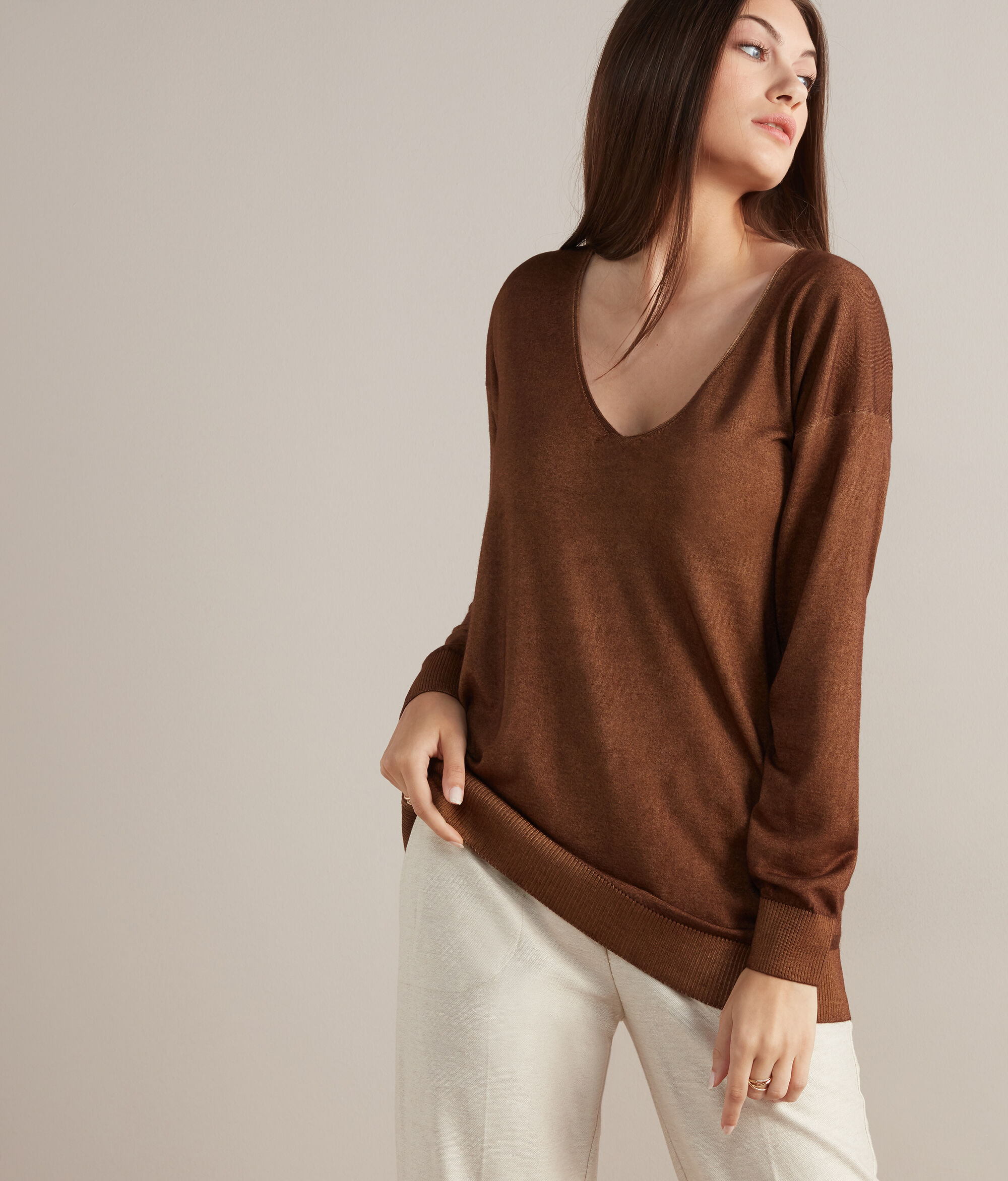 Maximaglia Scollo V in Cashmere Ultrafine