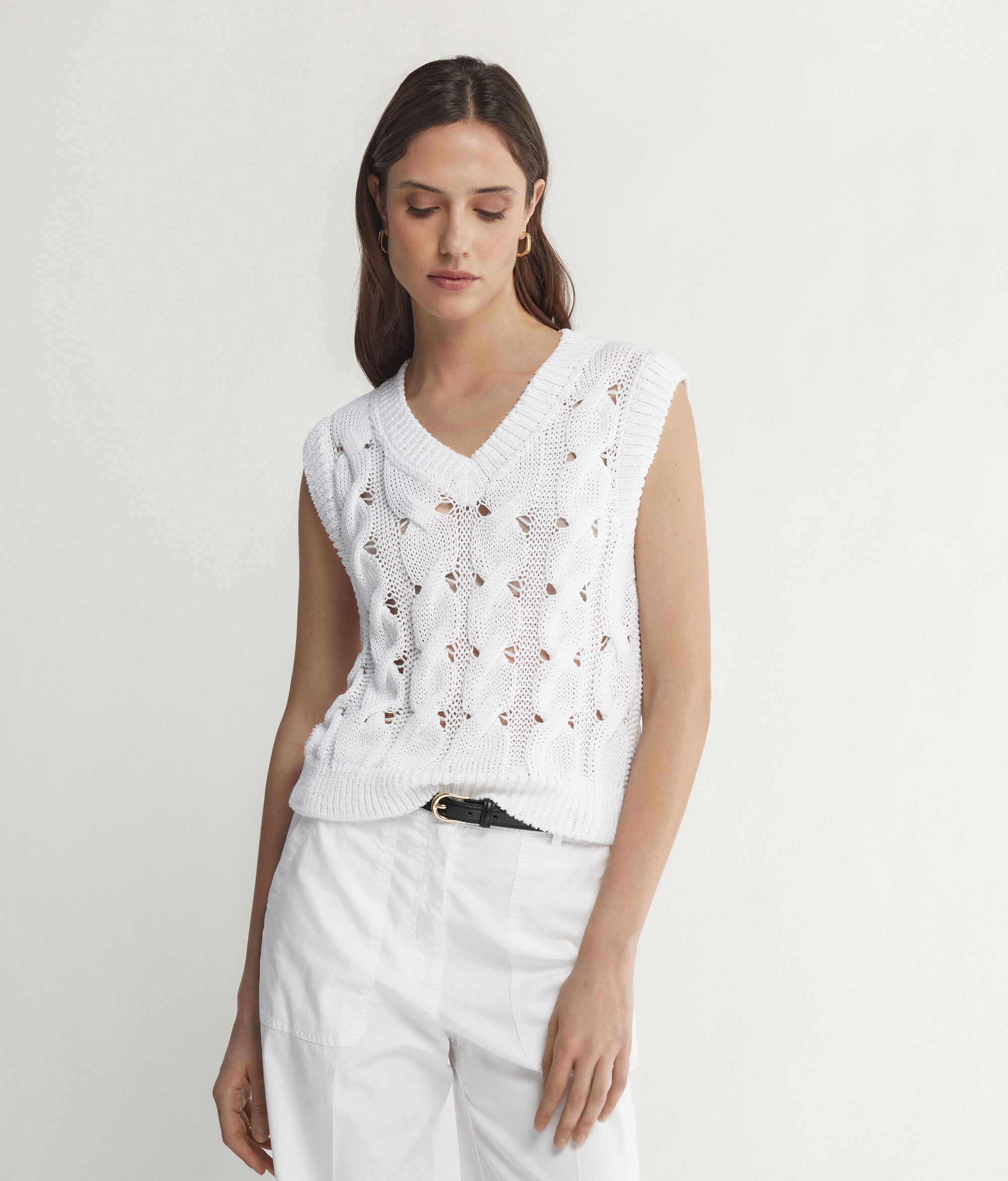 Kurz geschnittener Pullunder mit Zopfmuster