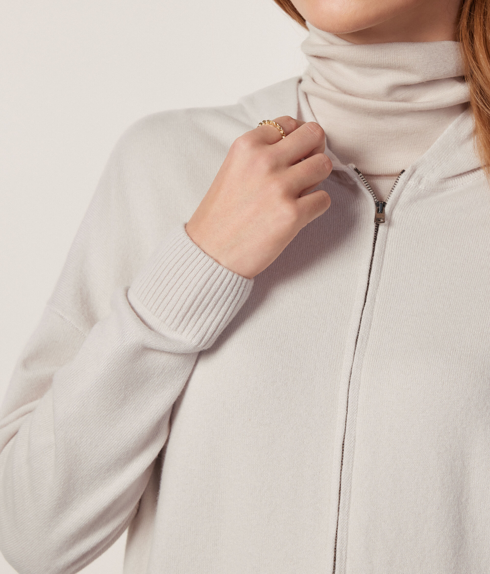 Sweatshirt à capuche en cachemire ultra-doux