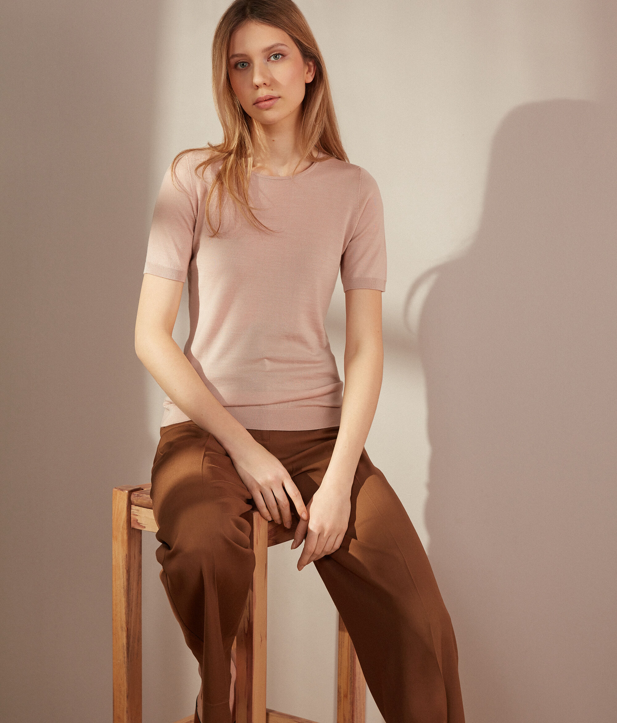 Round-Neck Short-Sleeve Ultrafine Cashmere Top