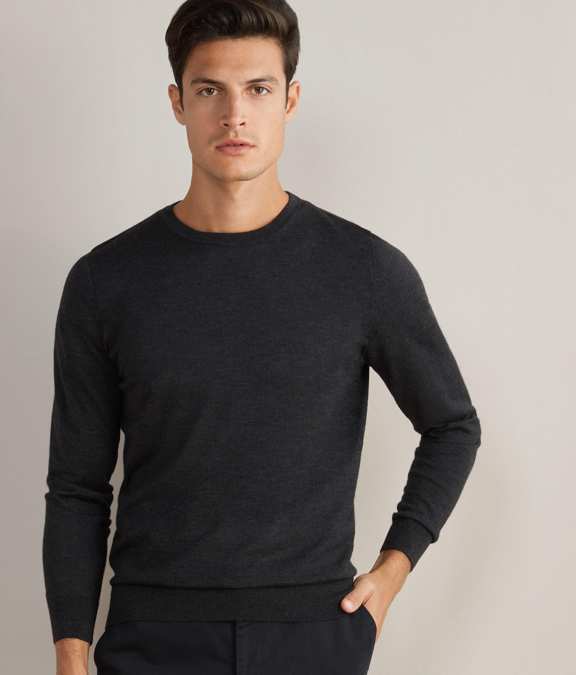 Round-Neck Ultrafine Cashmere Jumper