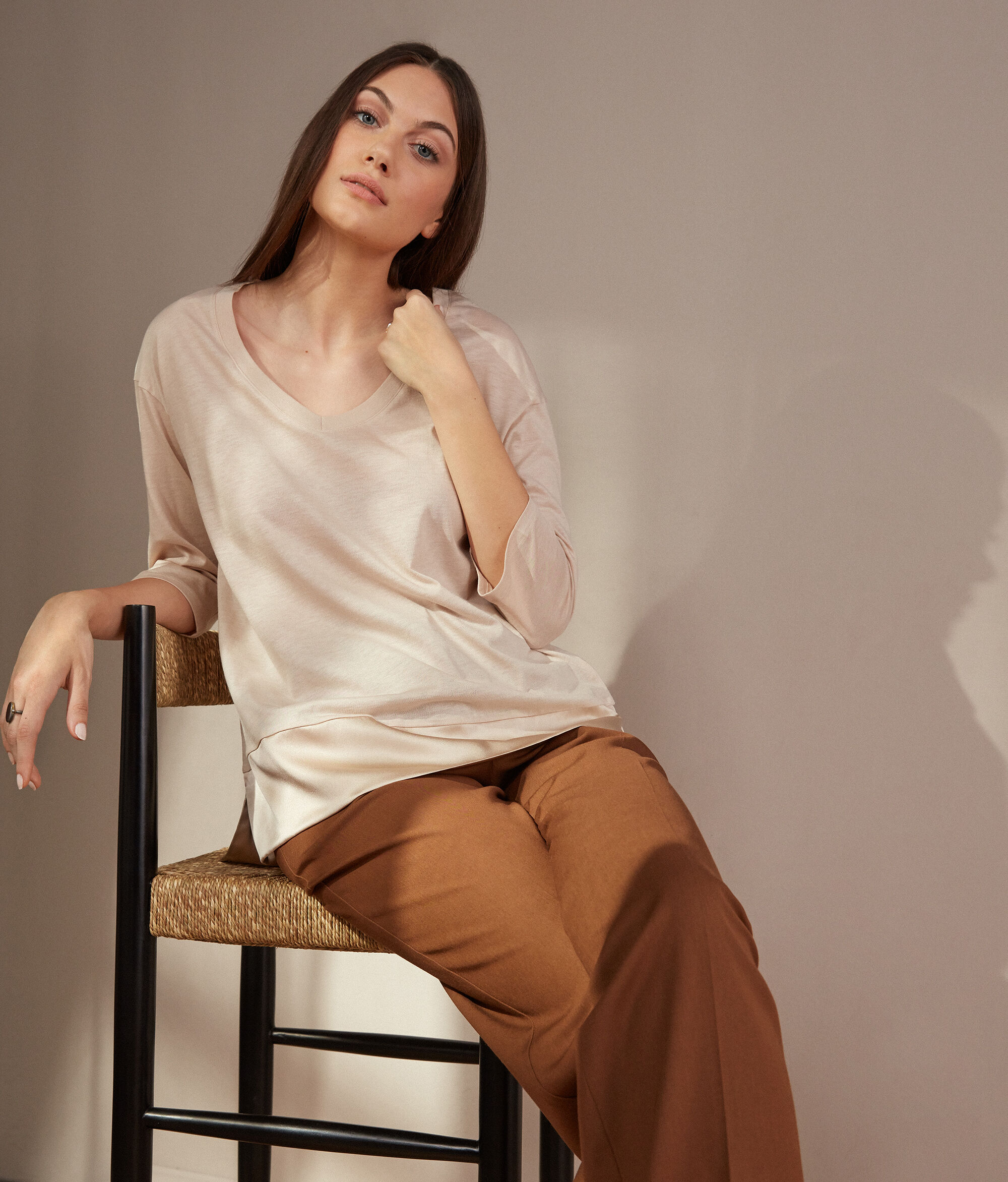 T-Shirt in Fresh Silk with Satin Trim