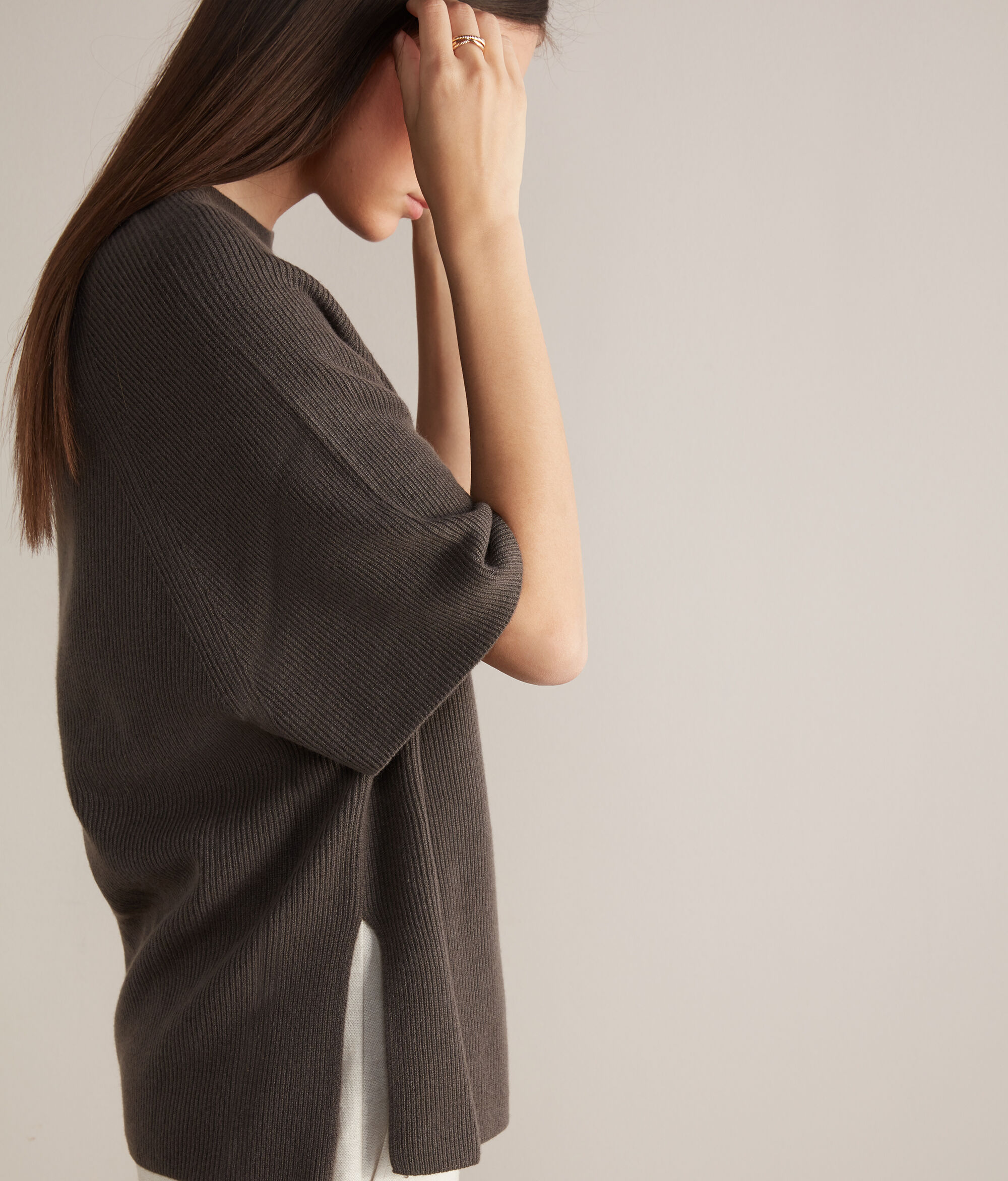 Narzutka z okrągłym dekoltem Superior Cashmere
