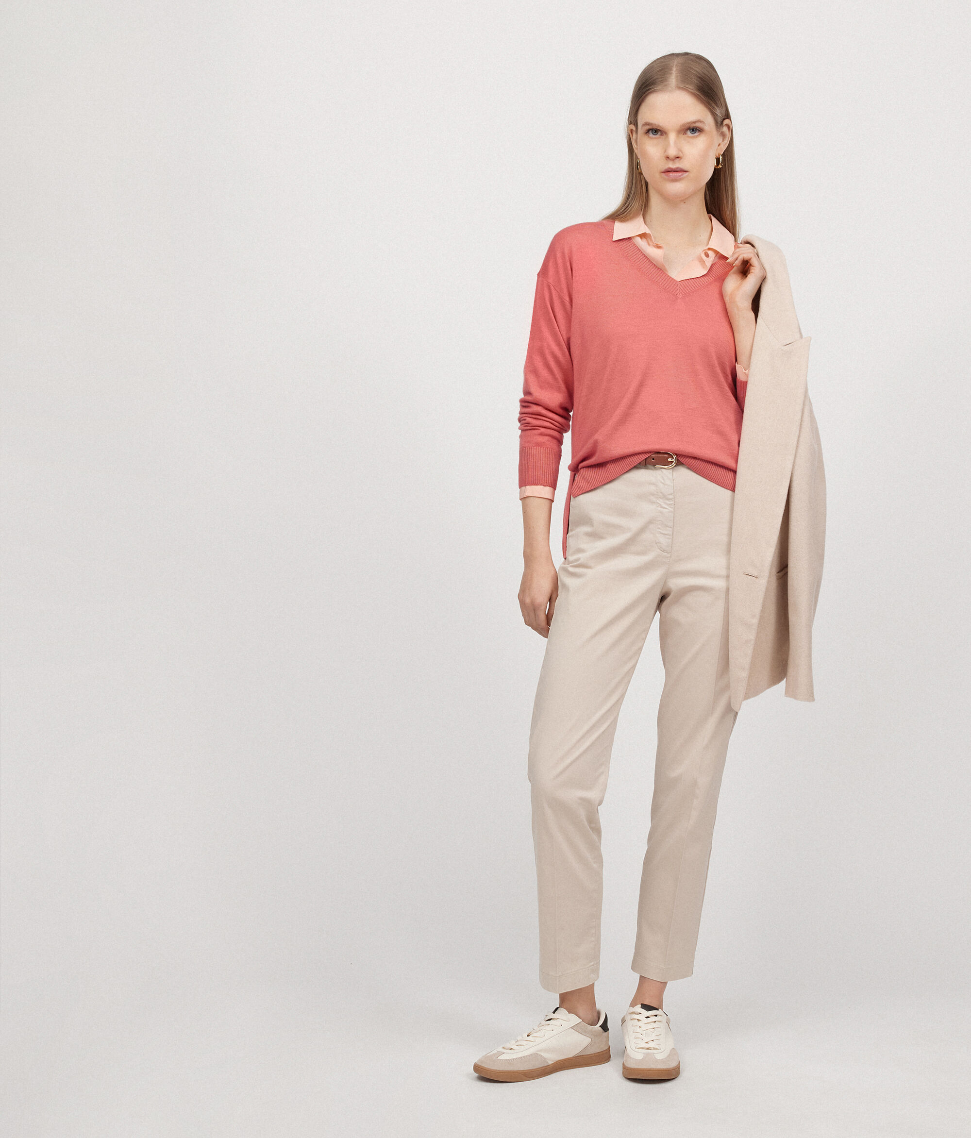 Maglia a scollo a V in Cashmere con spacchi
