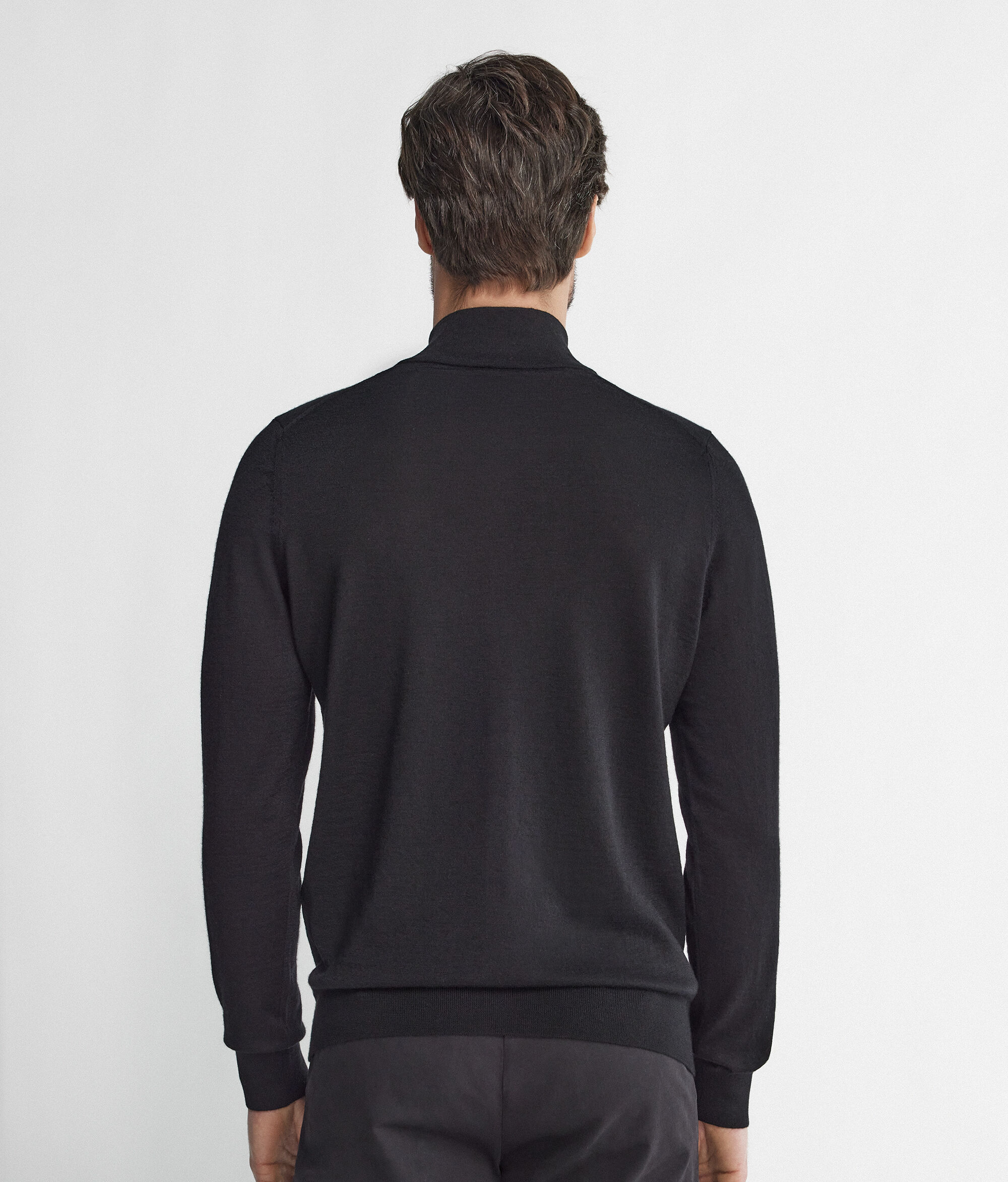 Ultrafine Cashmere Buttoned Cardigan